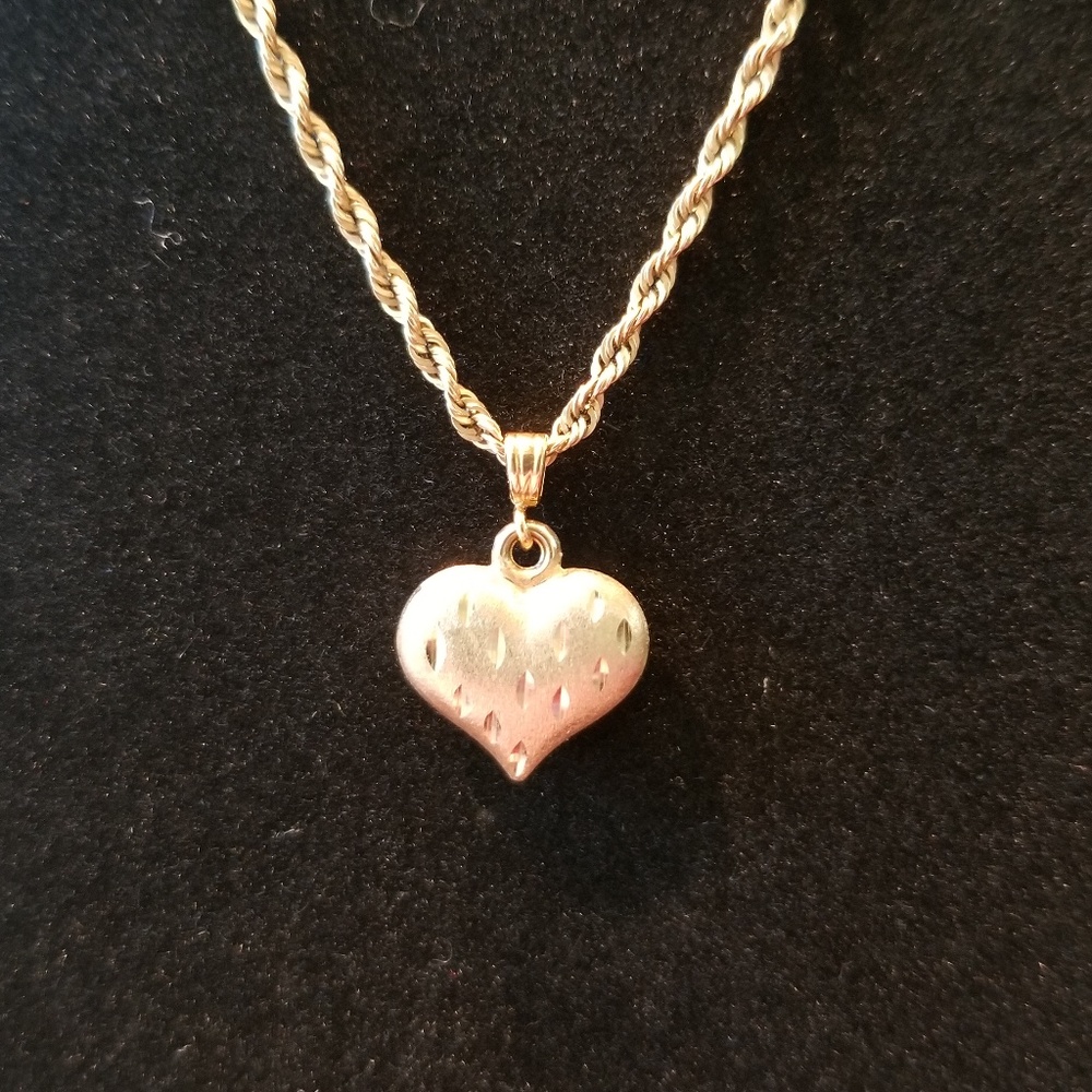 14k Milor puffy heart pendant/charm